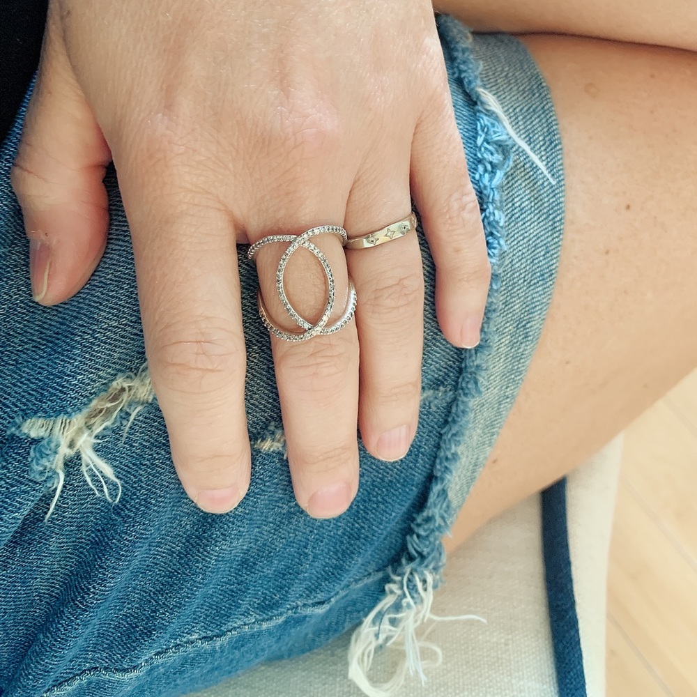 Interlocking ring